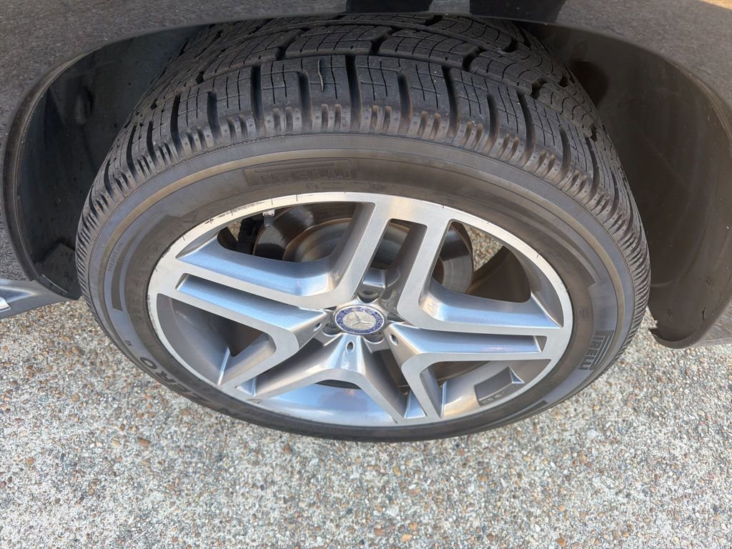 Used 2017 Mercedes-Benz GLS 550 4MATIC image 12