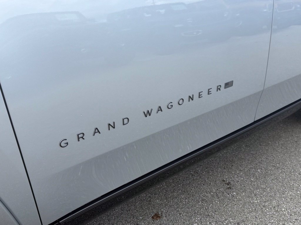 New 2026 Jeep Grand Wagoneer Summit AWD/4WD image 33