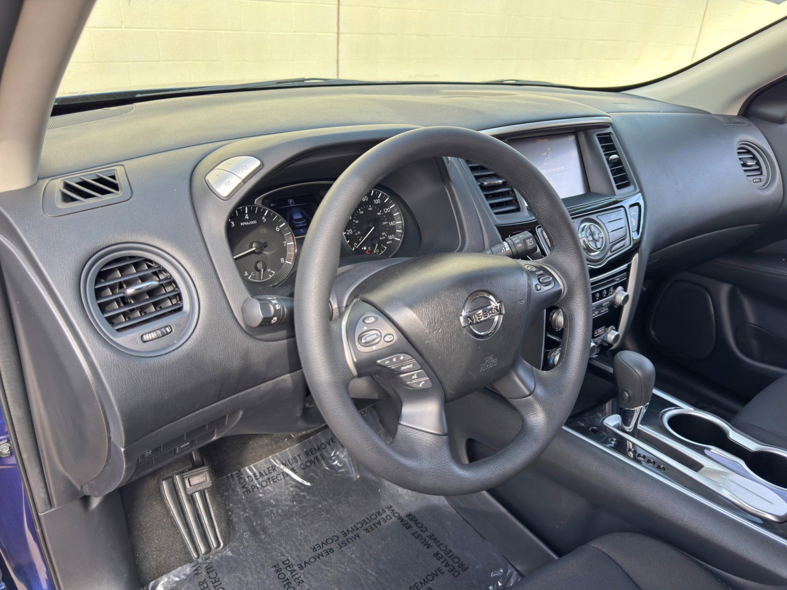Used 2020 Nissan Pathfinder S FWD image 12