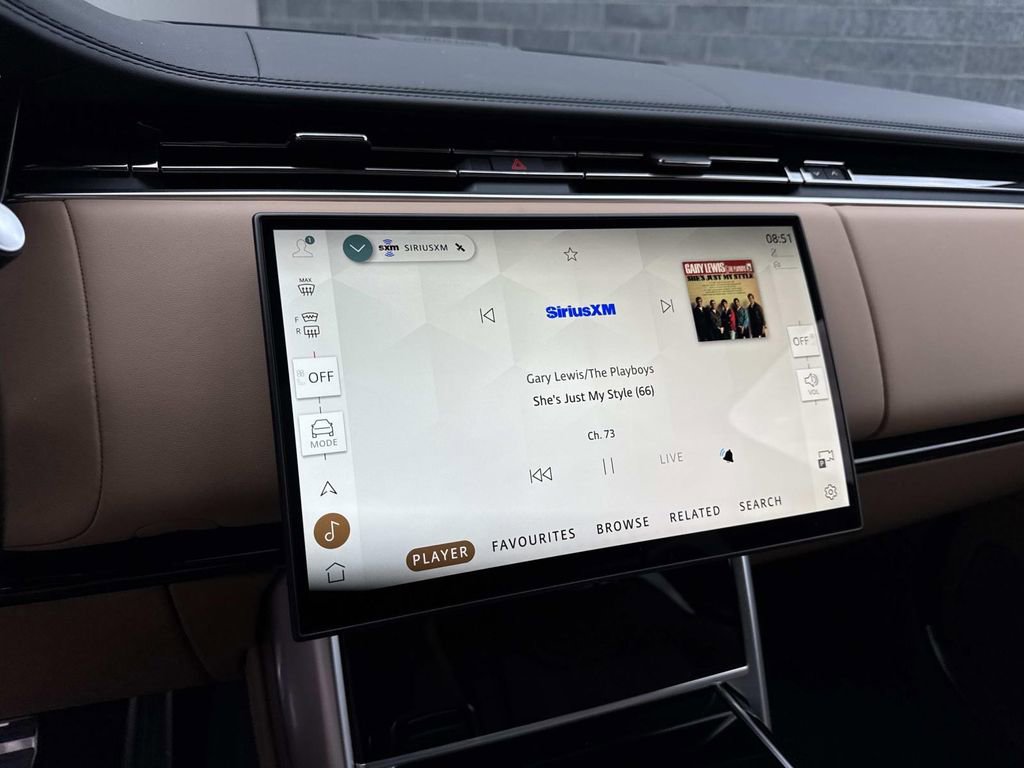 New 2026 Land Rover Range Rover Long Wheelbase Autobiography AWD/4WD image 24