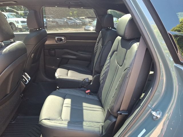 Certified 2026 Kia Sorento SX Prestige AWD/4WD image 9