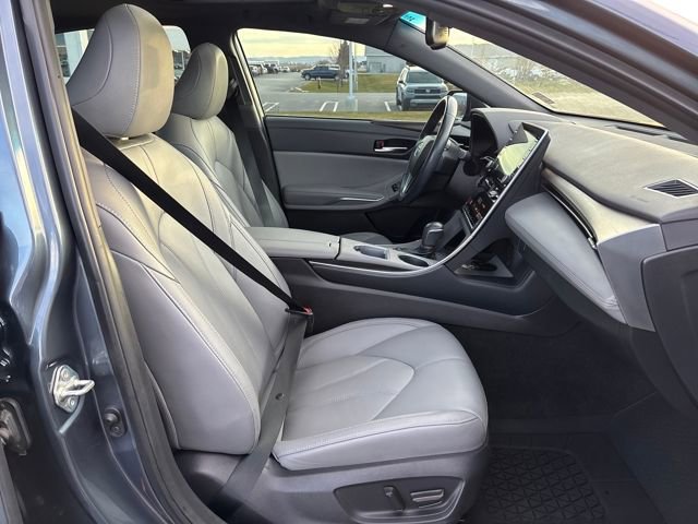 Used 2021 Toyota Avalon XLE image 22