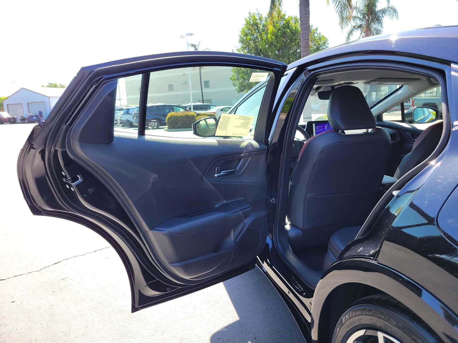 New 2027 Toyota Prius Plug-In Hybrid FWD image 15