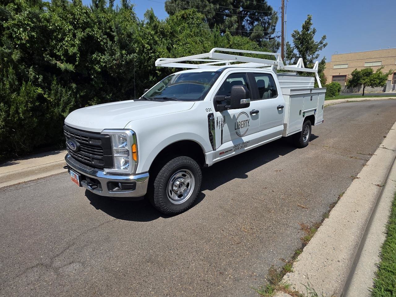 Used 2023 Ford F350 XL w/ XL Driver Assist Package AWD/4WD image 2