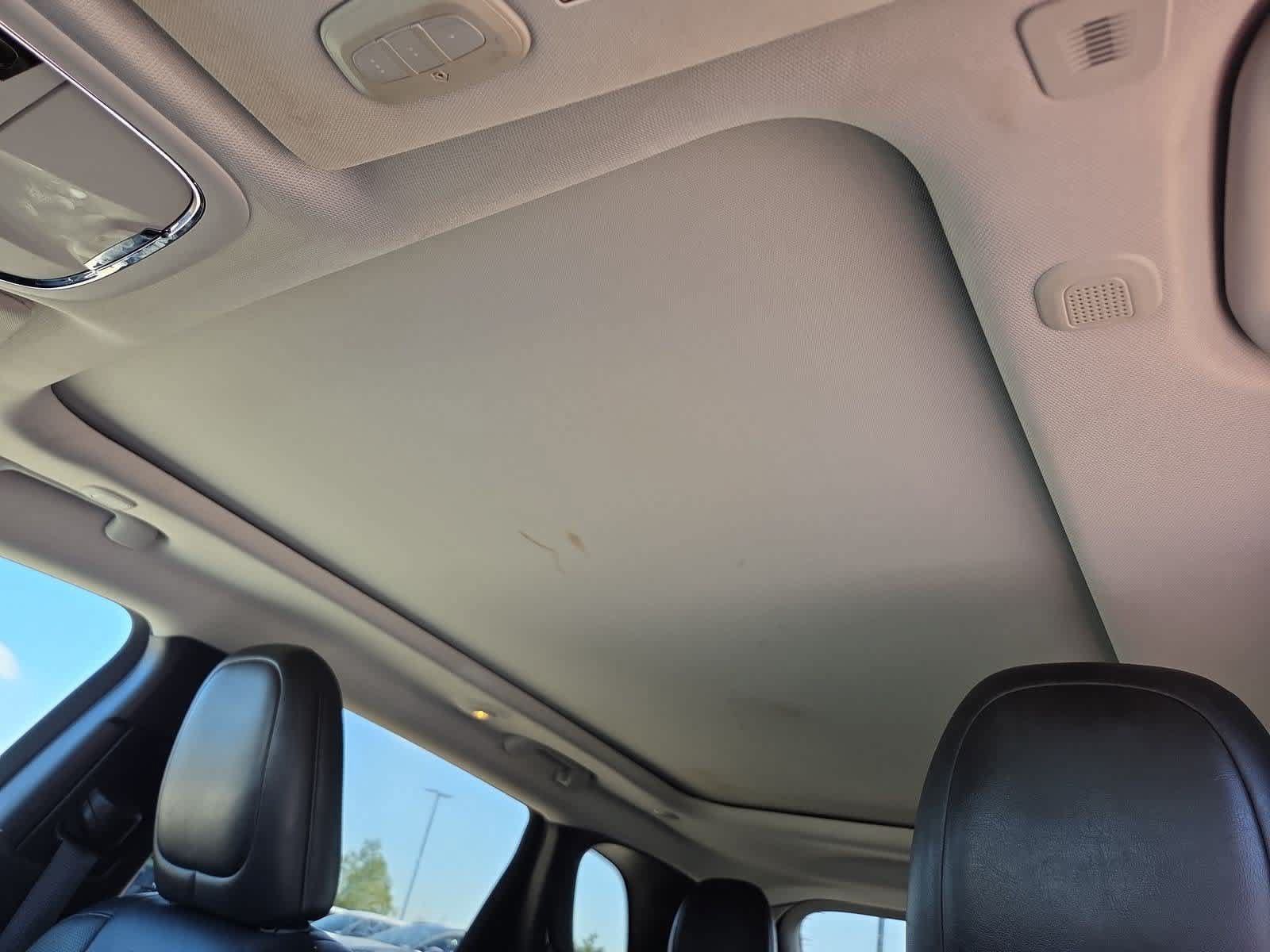 Used 2019 Jeep Cherokee Limited AWD/4WD image 18