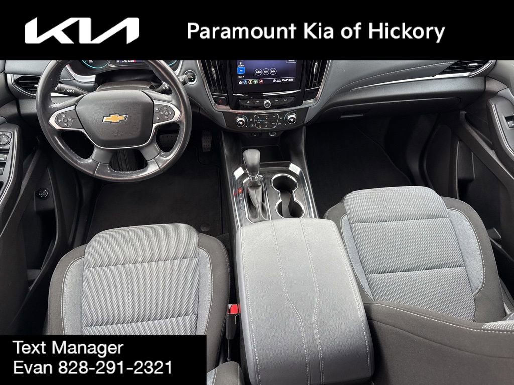 Used 2021 Chevrolet Traverse LT image 17