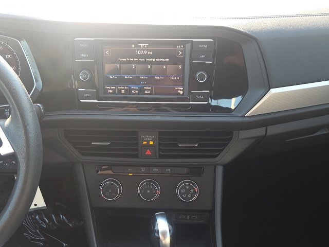 Used 2020 Volkswagen Jetta S w/ Driver Assistance Package FWD image 22