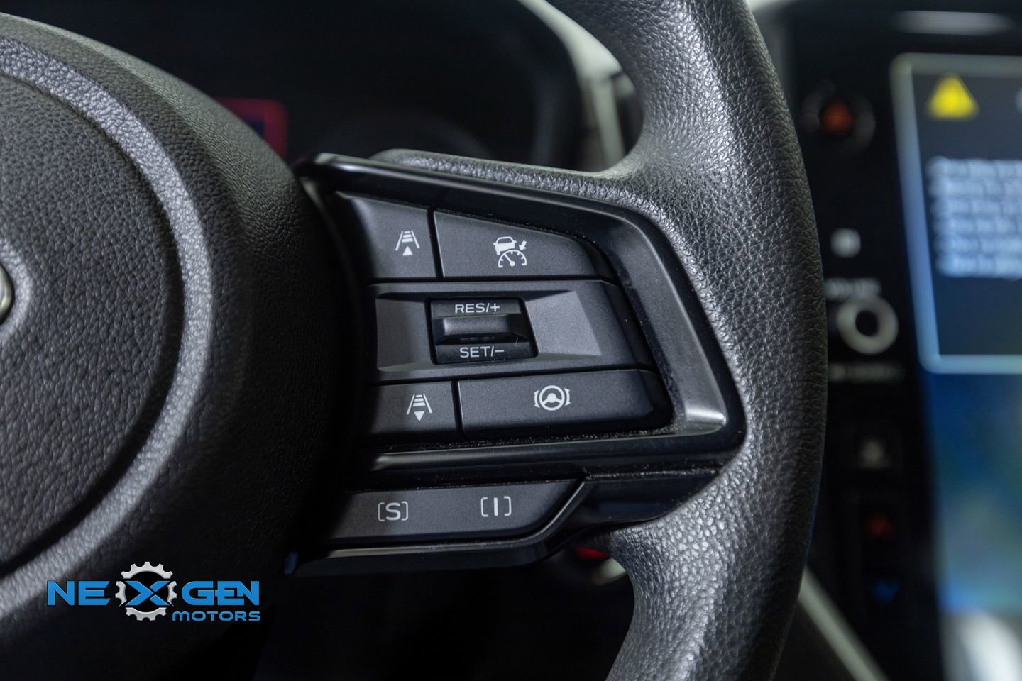 Used 2024 Subaru Crosstrek 2.0i Premium AWD/4WD image 15