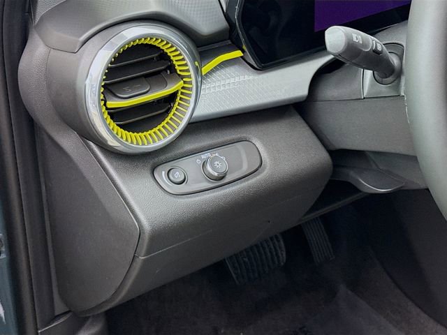 New 2026 Chevrolet Trax LT w/ Driver Confidence Package image 11