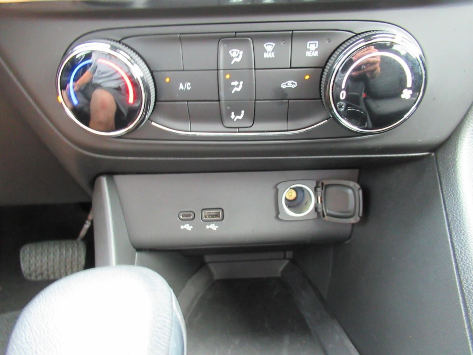 Used 2024 Buick Encore GX Preferred FWD image 26