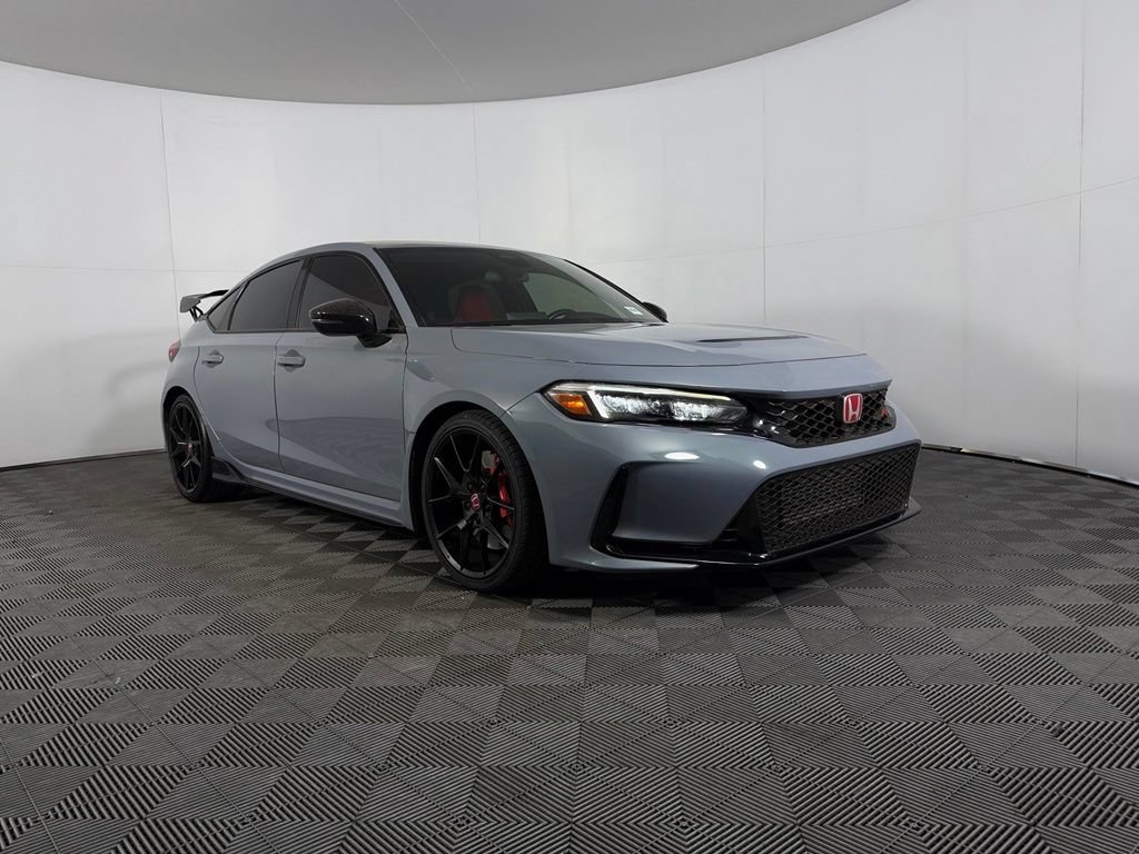 Used 2023 Honda Civic Type R image 4