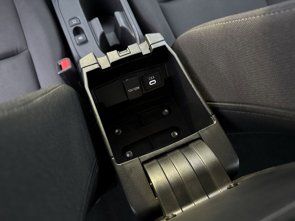 Used 2024 Toyota Corolla LE image 18