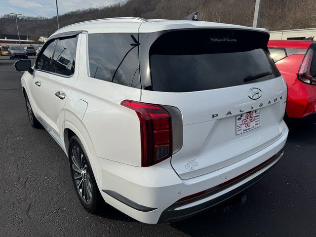 Used 2023 Hyundai Palisade Calligraphy image 4