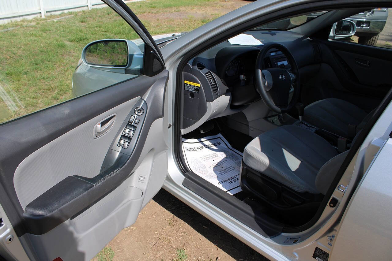 Used 2008 Hyundai Elantra SE FWD image 13