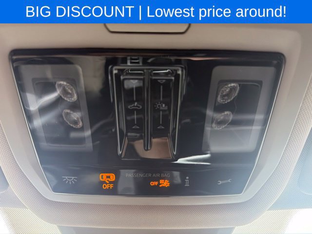 Used 2024 Volkswagen Atlas Peak Edition SE AWD/4WD image 47