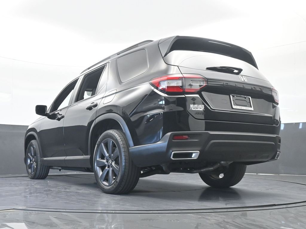 Used 2023 Honda Pilot Sport image 60