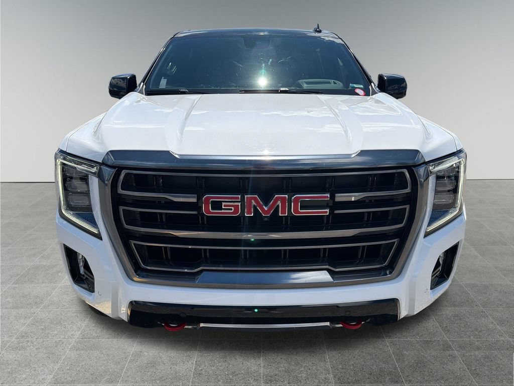 Used 2023 GMC Yukon XL AT4 w/ AT4 Premium Package AWD/4WD image 9