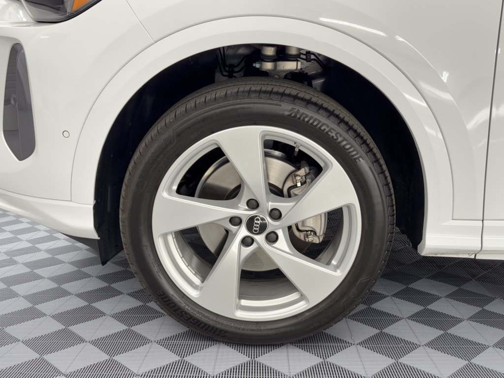 Used 2026 Audi Q5 Premium AWD/4WD image 13