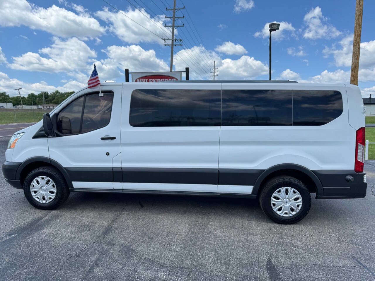 Used 2015 Ford Transit 350 XLT RWD image 1