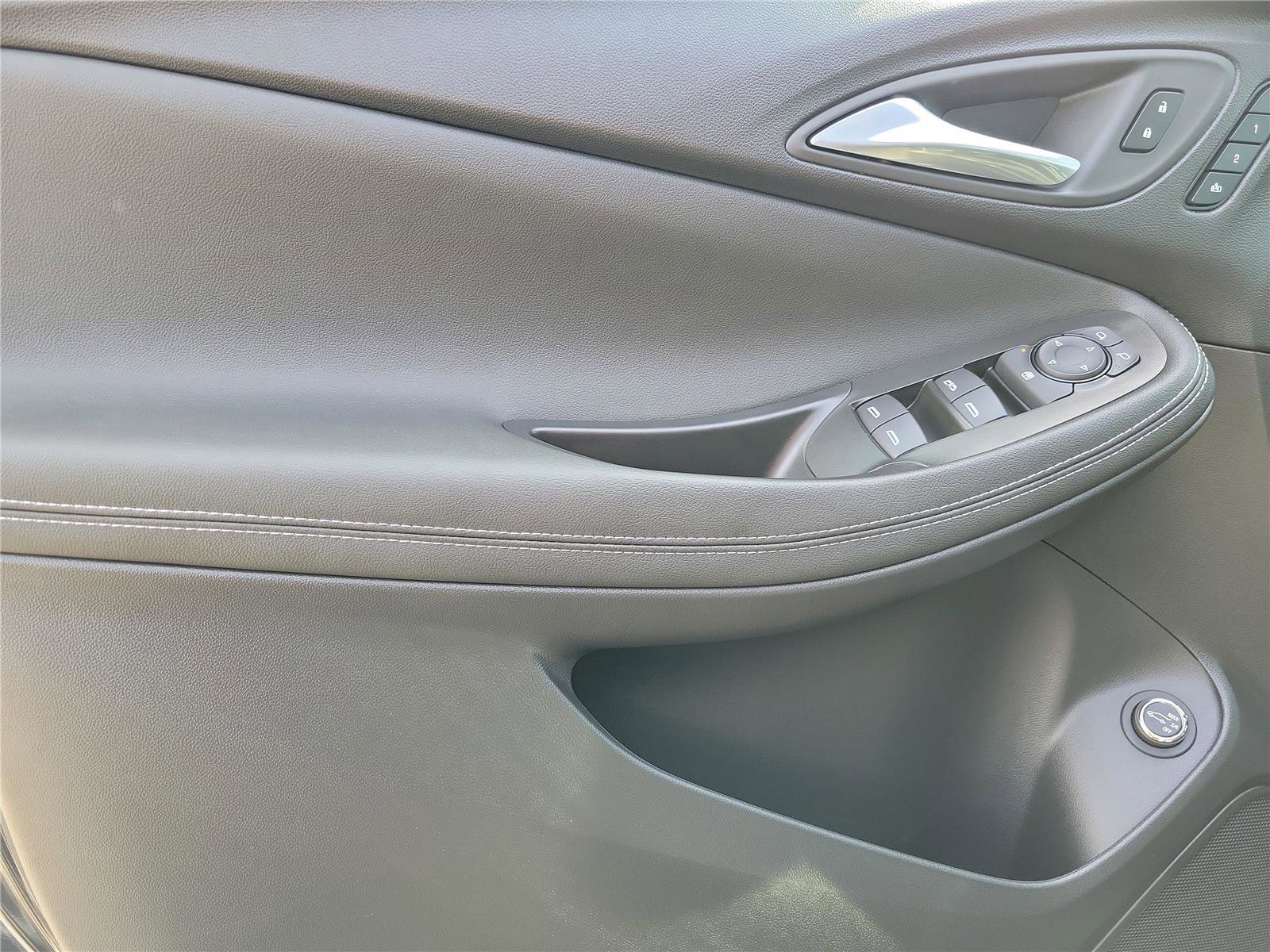 New 2026 Buick Encore GX Avenir w/ Avenir Technology Package image 20