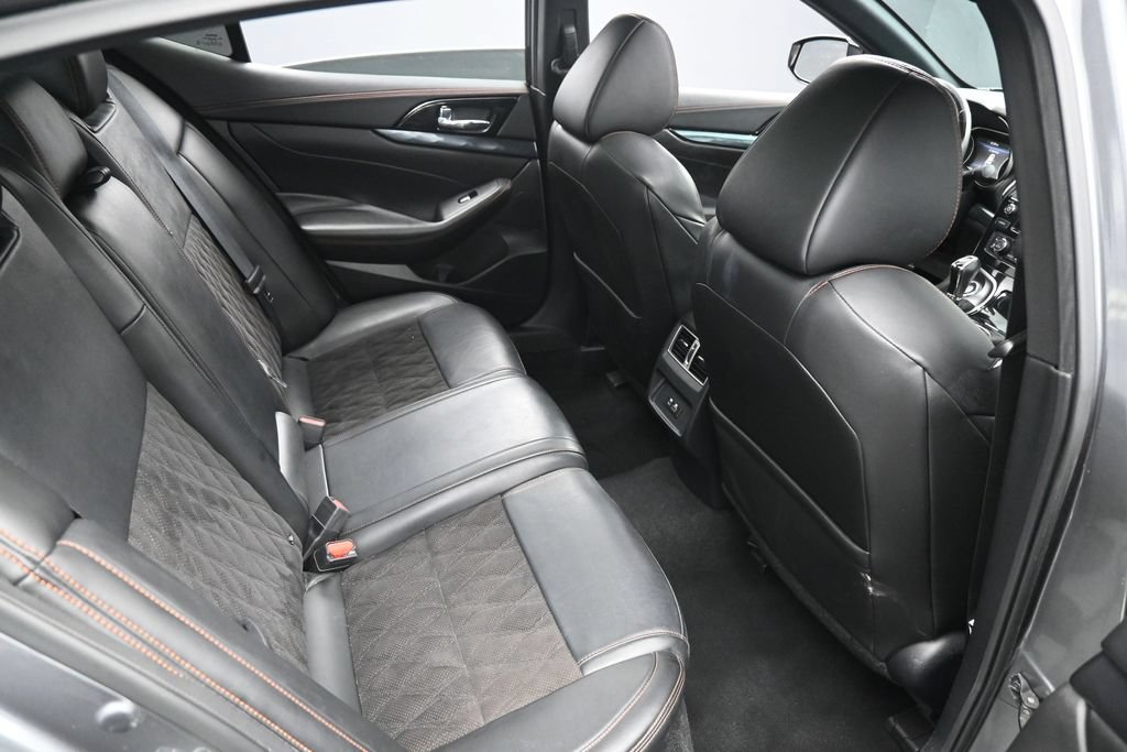 Used 2020 Nissan Maxima SR w/ Illumination Package FWD image 30