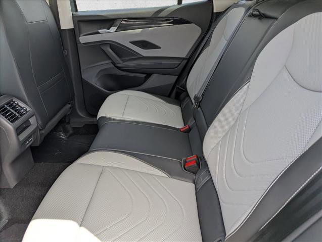 New 2026 Volkswagen Tiguan SE image 24