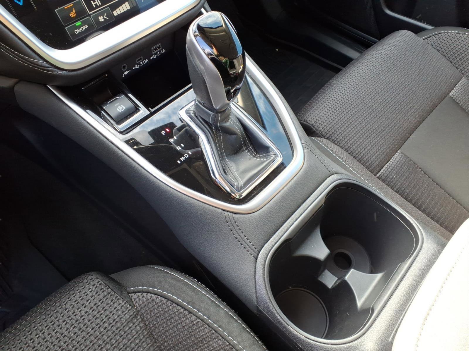 Used 2025 Subaru Outback Premium w/ Popular Package #1A image 10