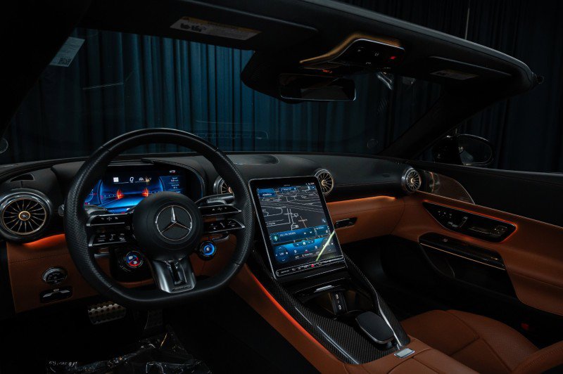 Certified 2022 Mercedes-Benz SL 63 AMG 4MATIC image 18