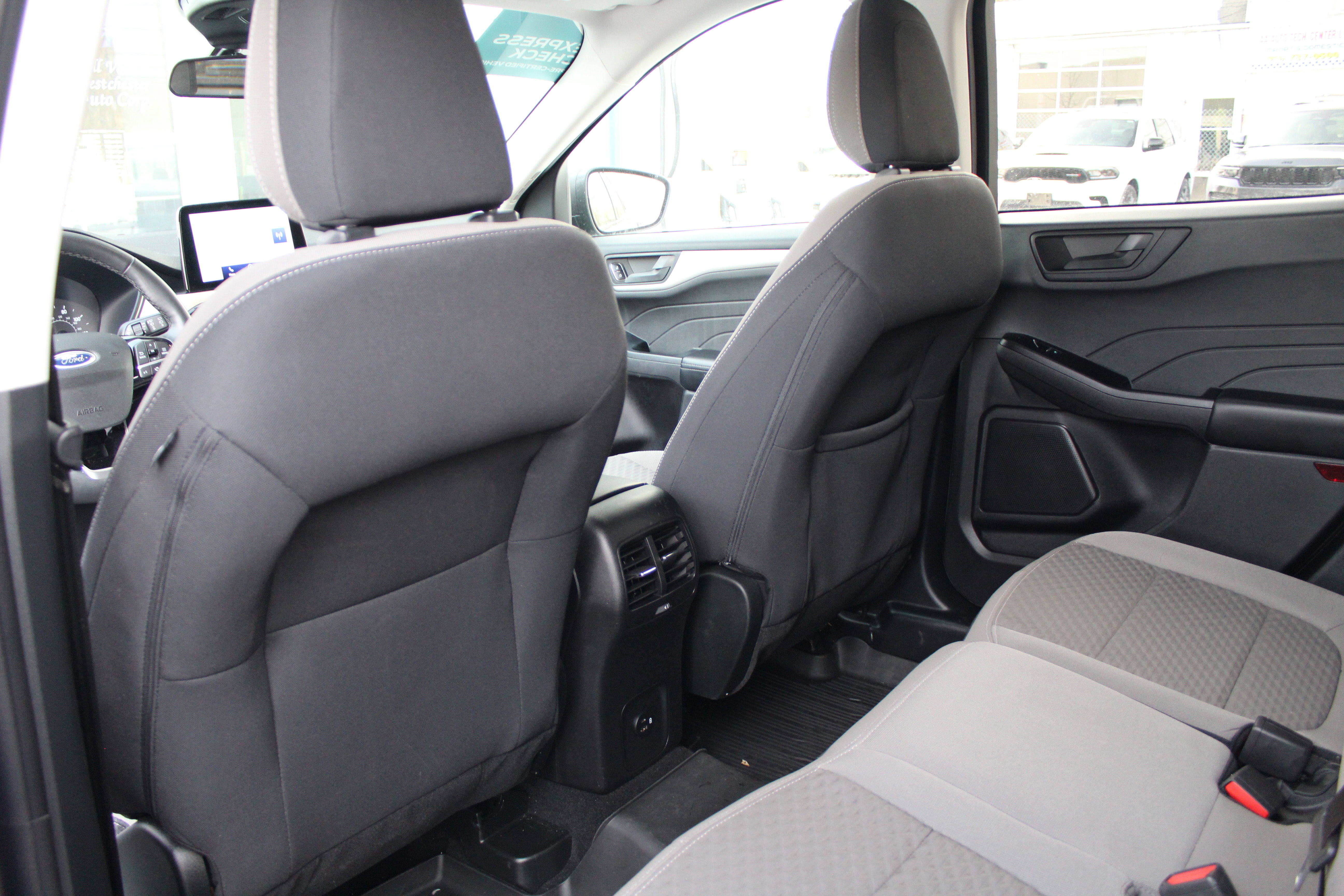 Used 2022 Ford Escape SE w/ Convenience Package image 12