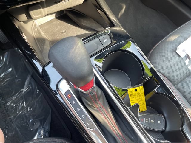 Used 2024 Chevrolet Trax RS w/ Sunroof Package FWD image 24