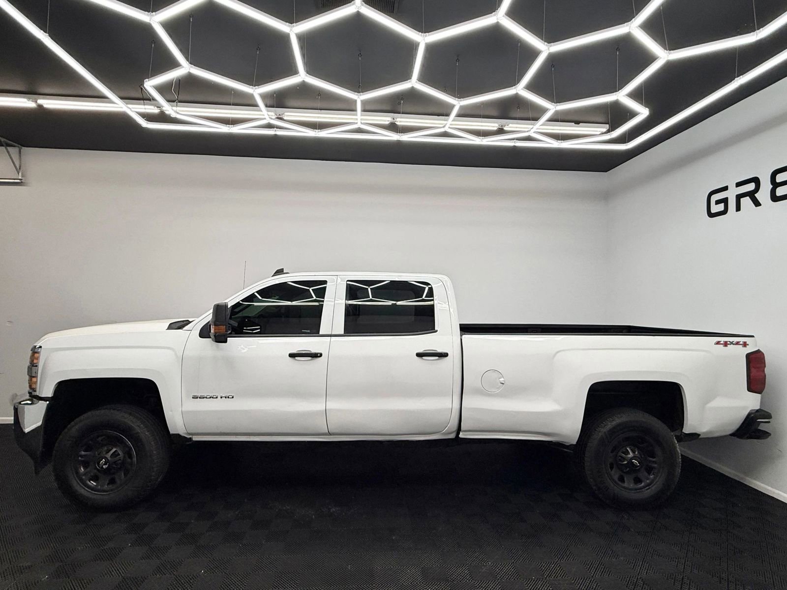 Used 2016 Chevrolet Silverado 3500 W/T w/ WT Convenience Package image 4