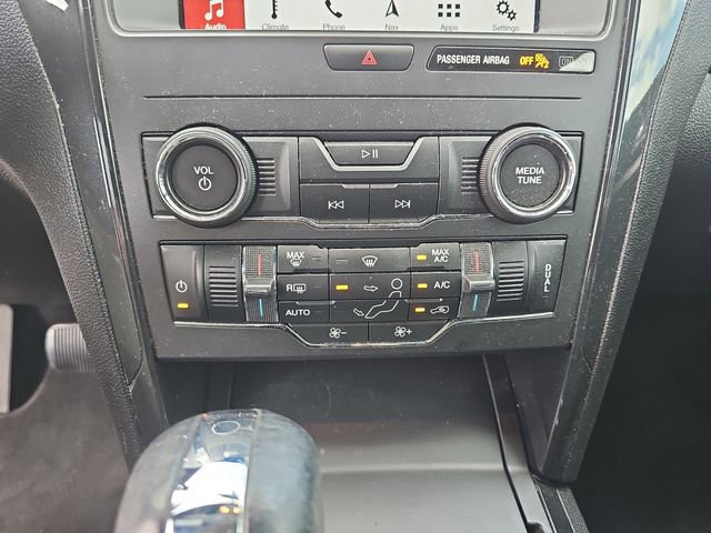 Used 2019 Ford Explorer XLT w/ Equipment Group 201A image 27