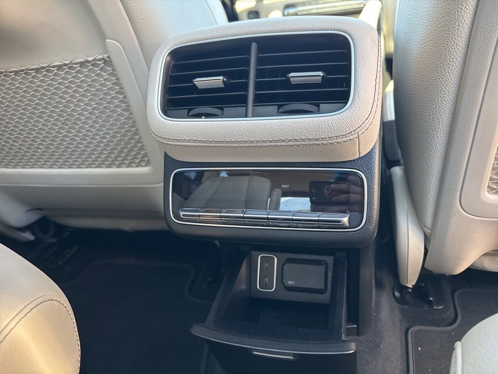 Used 2022 Mercedes-Benz GLS 450 4MATIC image 15