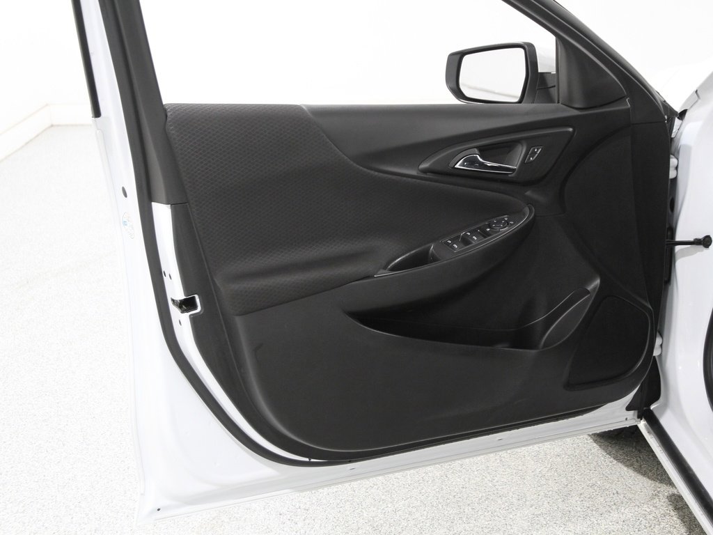 Certified 2024 Chevrolet Malibu LT image 4