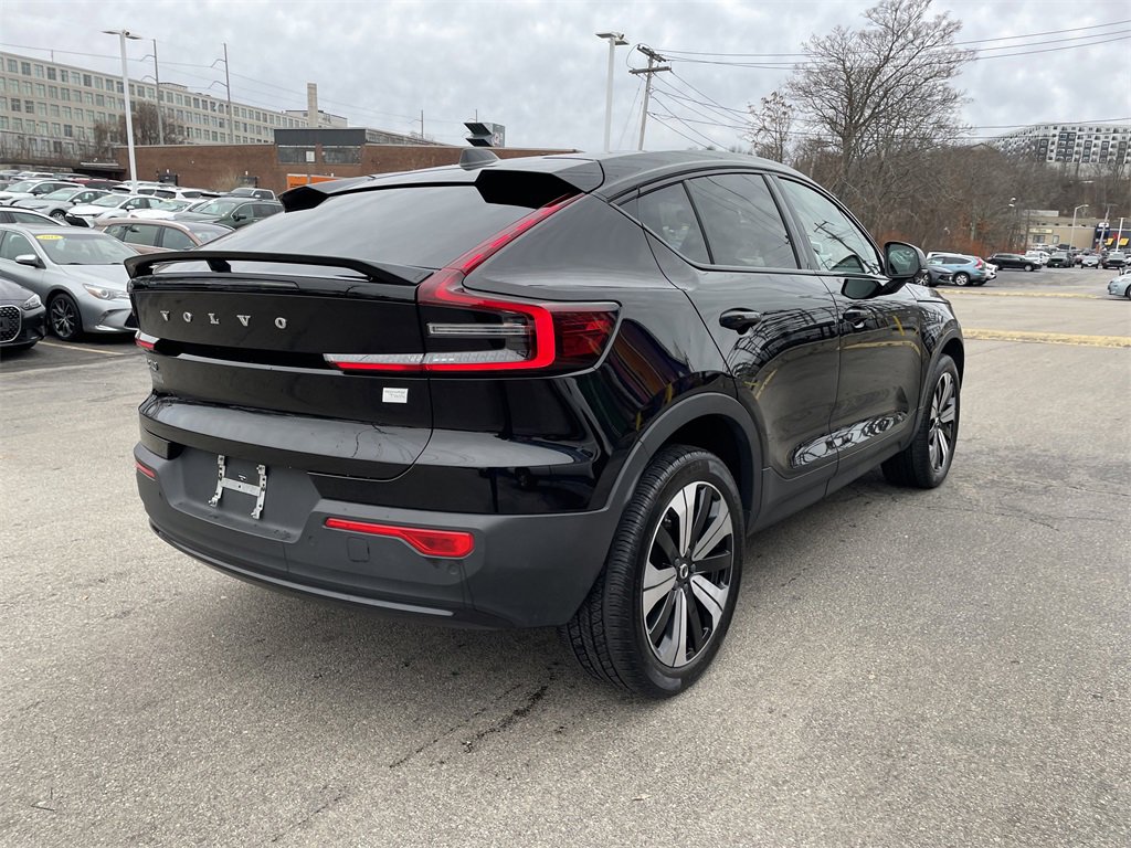 Used 2023 Volvo C40 Recharge Core image 5