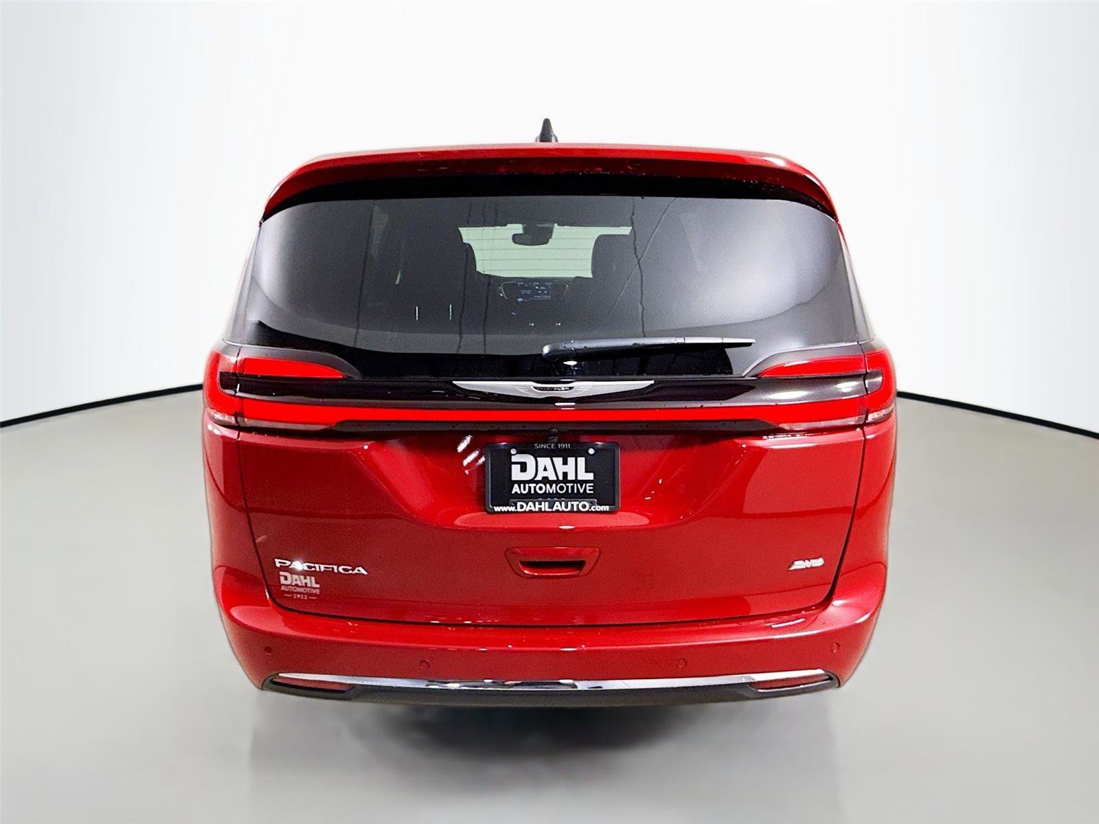 New 2026 Chrysler Pacifica Select image 6
