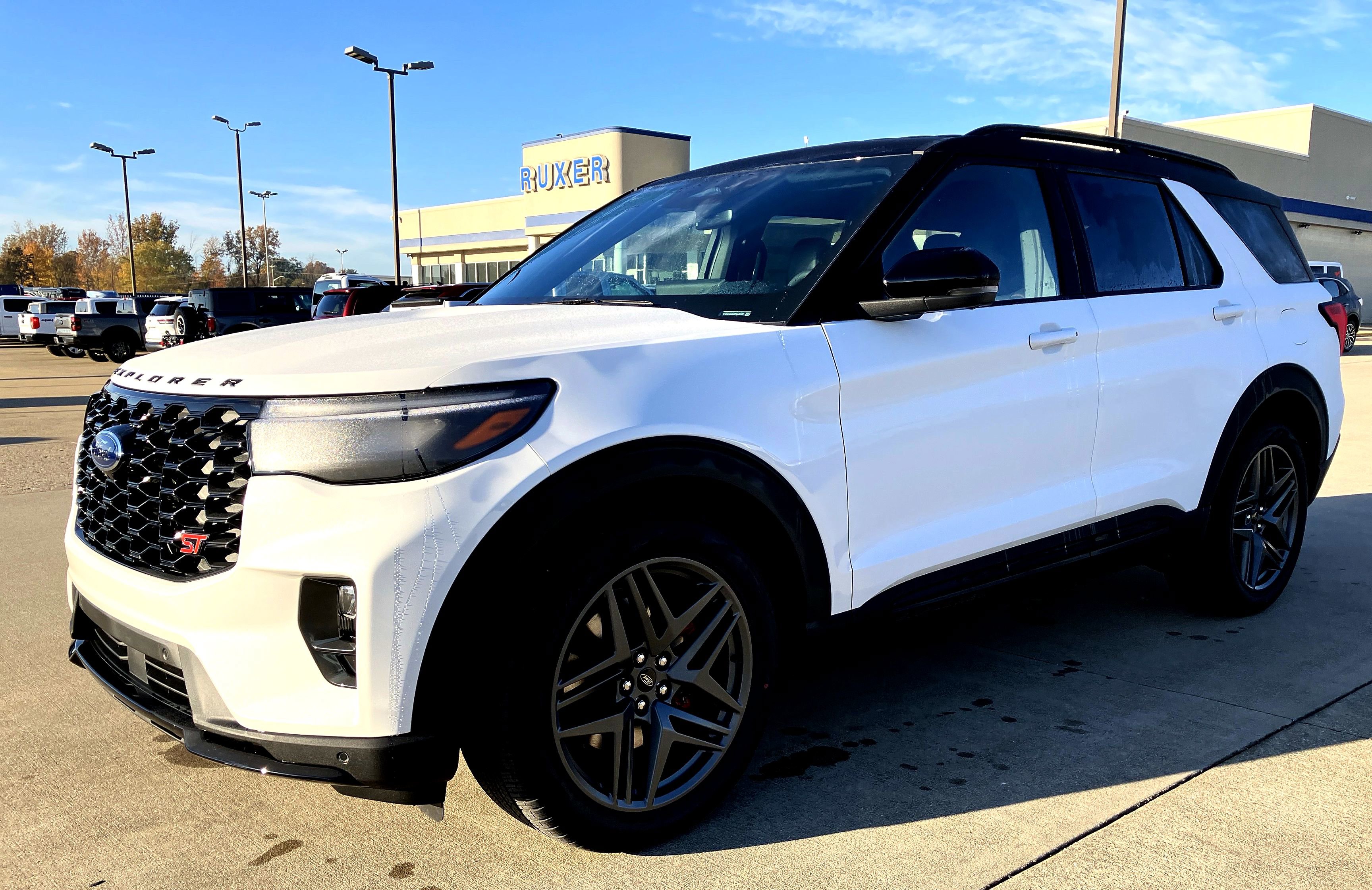 New 2026 Ford Explorer ST image 1