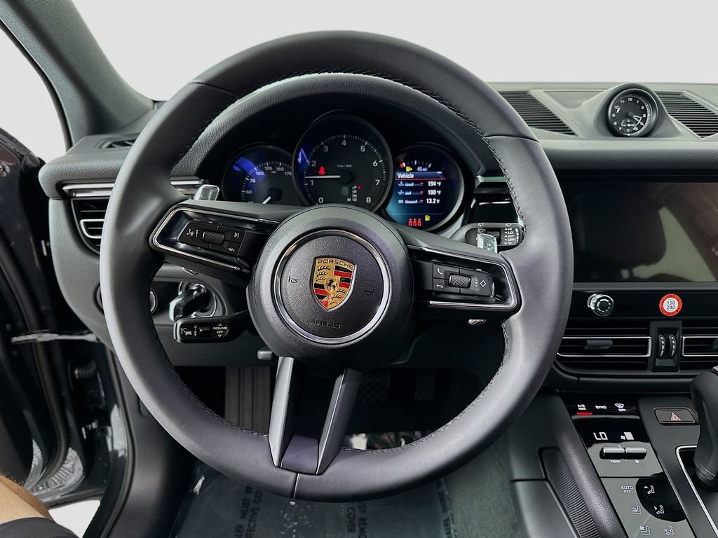 New 2026 Porsche Macan AWD/4WD image 12