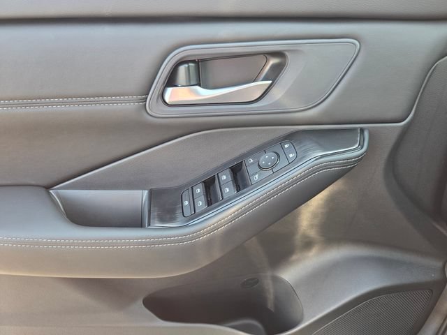 New 2026 Nissan Rogue Dark Armor FWD image 20