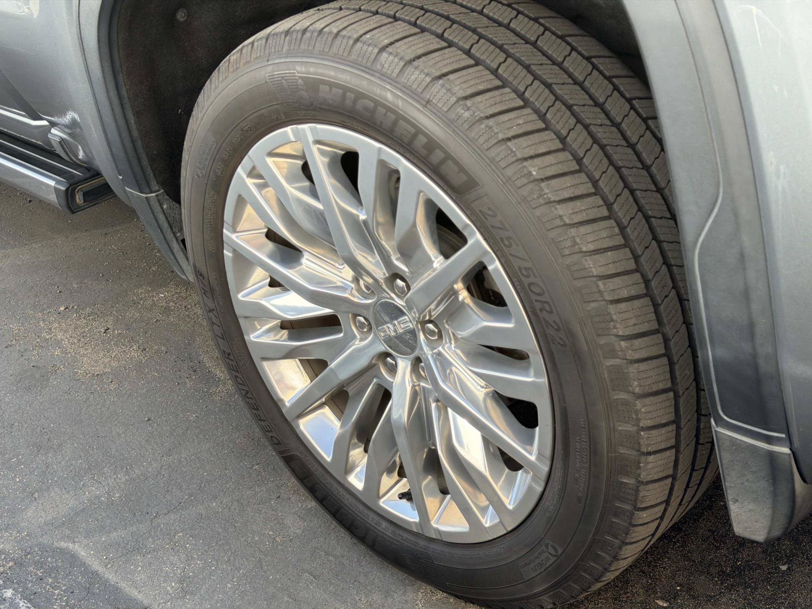 Used 2019 GMC Sierra 1500 Denali w/ Denali Ultimate Package AWD/4WD image 4