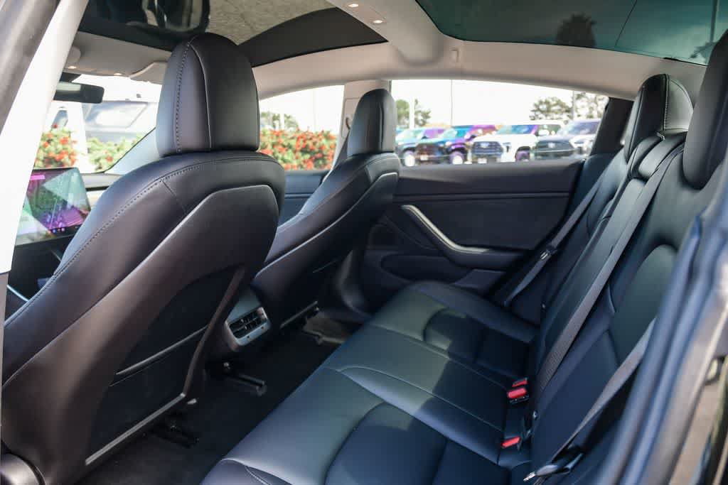 Used 2018 Tesla Model 3 Long Range RWD image 21