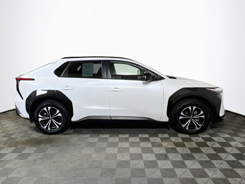 Certified 2024 Toyota bZ4X AWD w/ Weather Package image 8