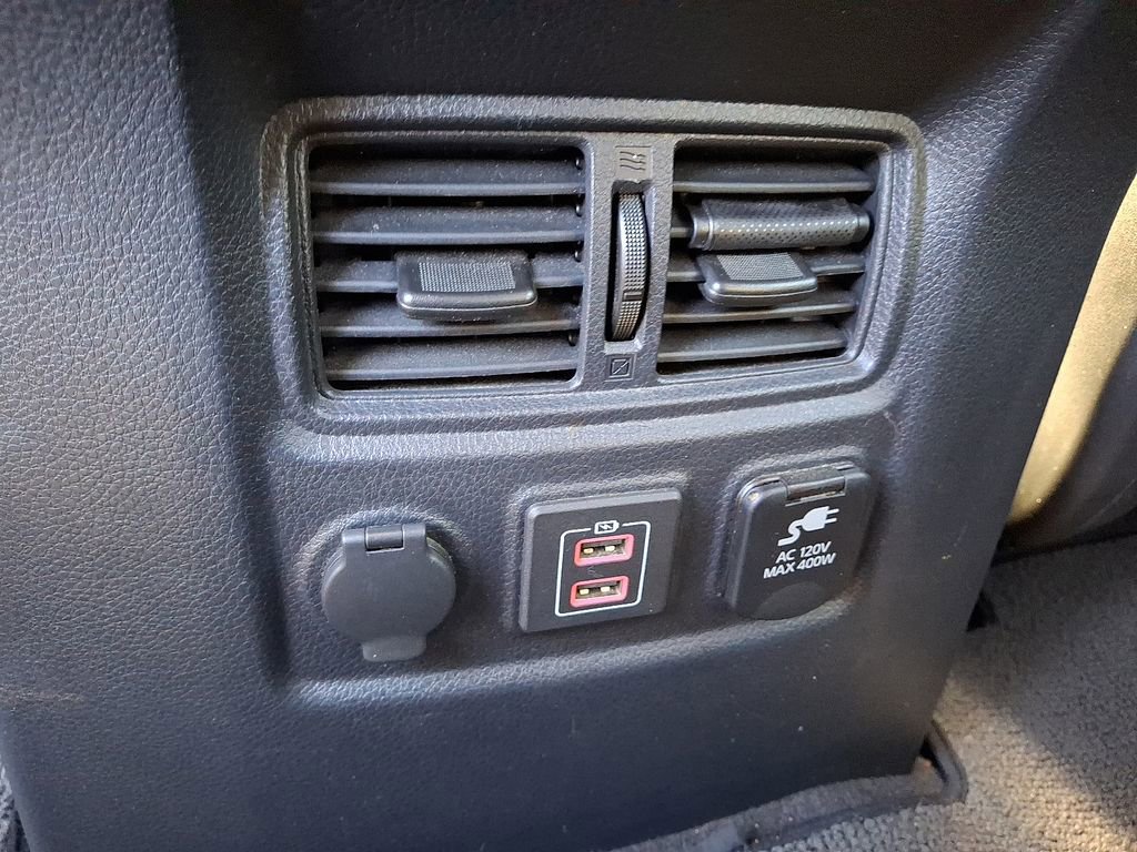 Certified 2023 Nissan Titan SV w/ SV Convenience Package image 11