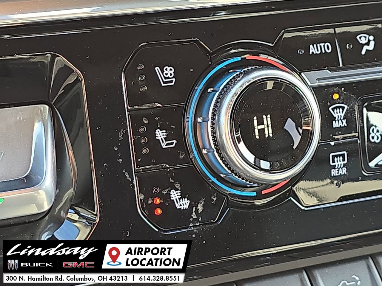 New 2025 GMC Sierra 2500 Denali w/ Denali Reserve Package image 39