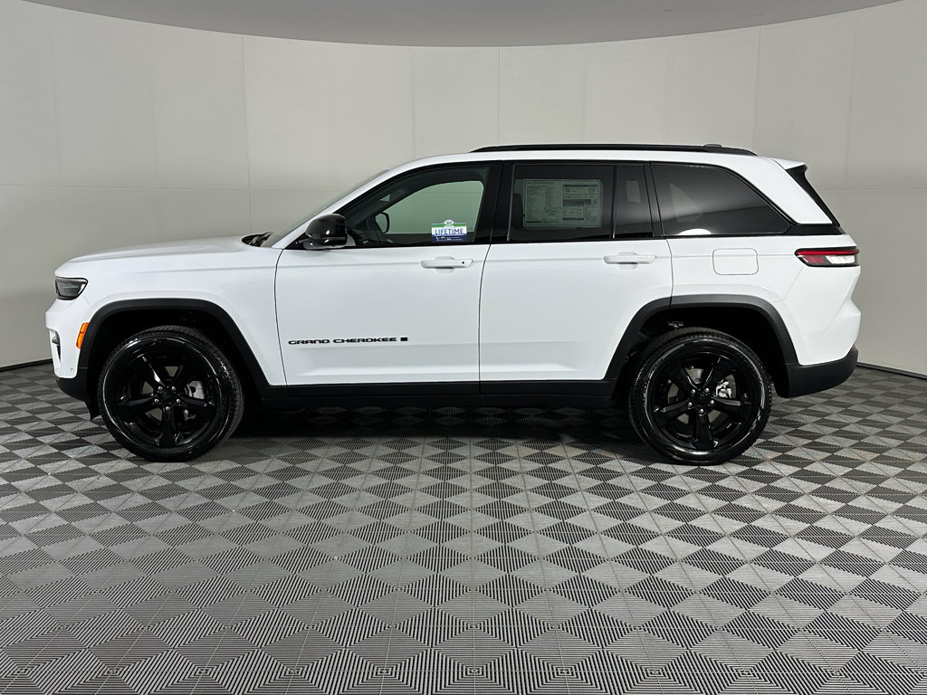New 2025 Jeep Grand Cherokee Limited image 14