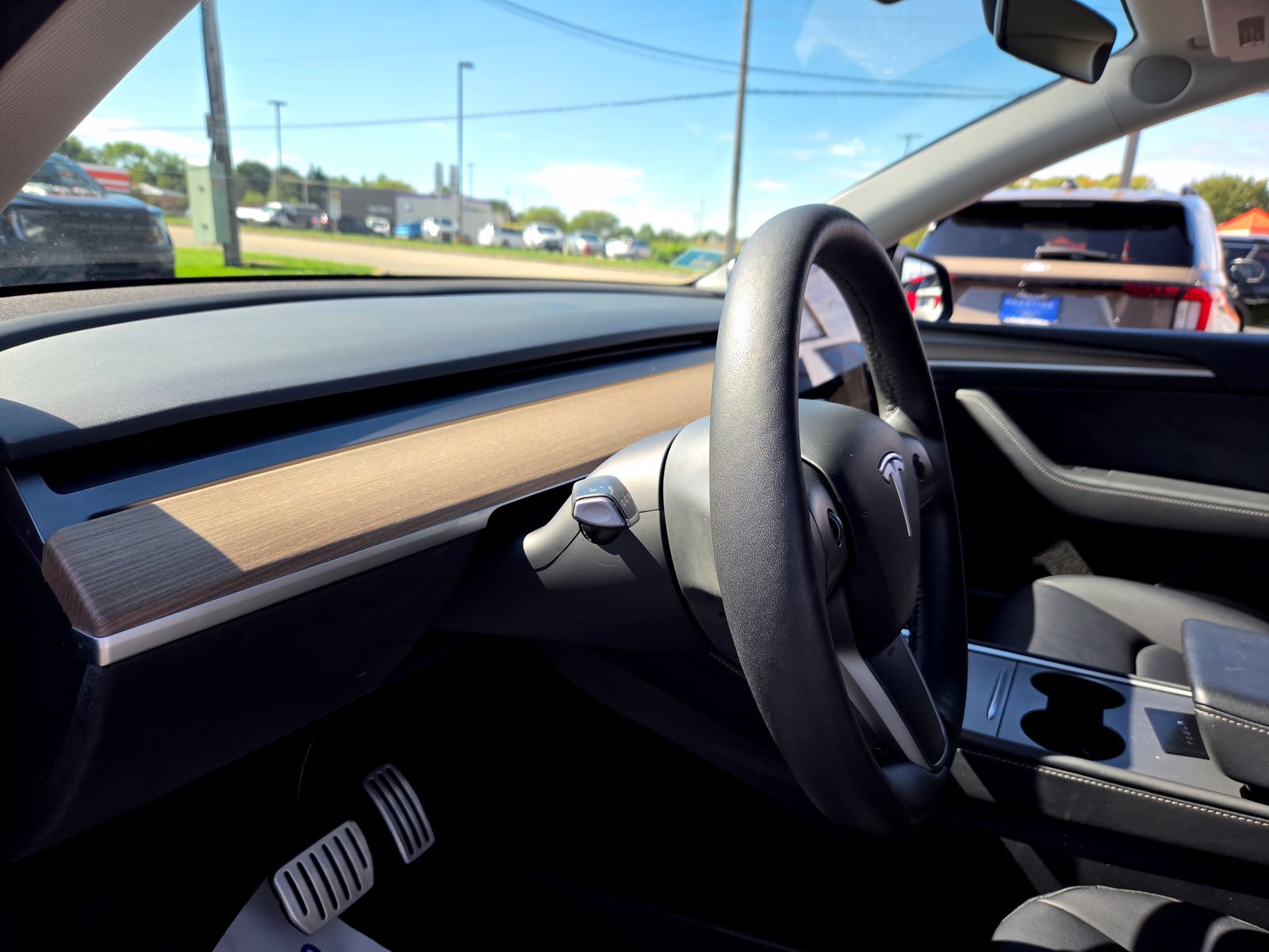 Used 2023 Tesla Model Y Performance AWD/4WD image 15