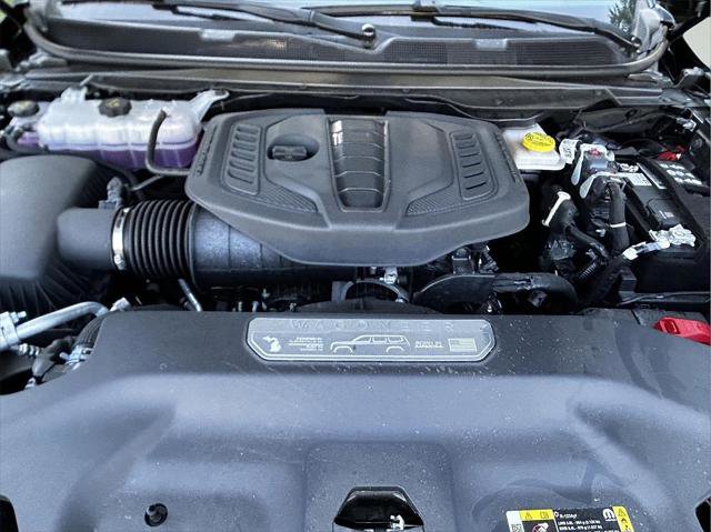 New 2024 Jeep Wagoneer 4WD w/ HD Trailer Tow Package image 30