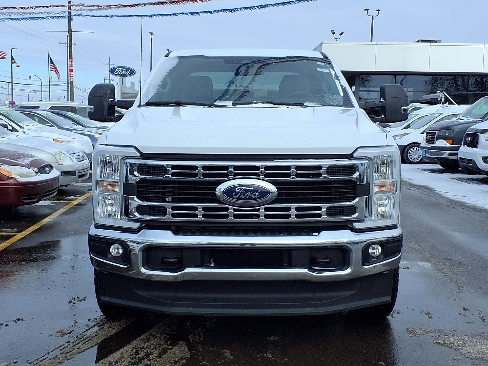 Used 2025 Ford F350 XLT image 19