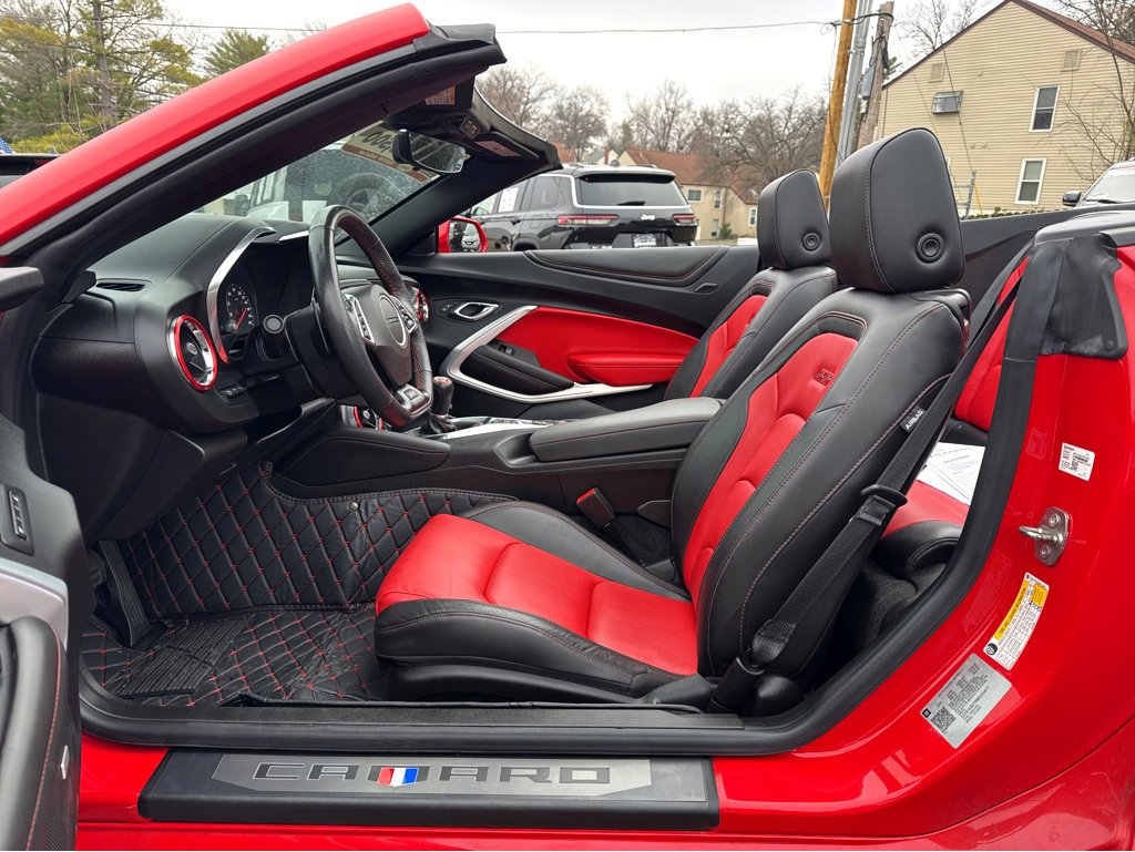 Used 2021 Chevrolet Camaro SS image 11