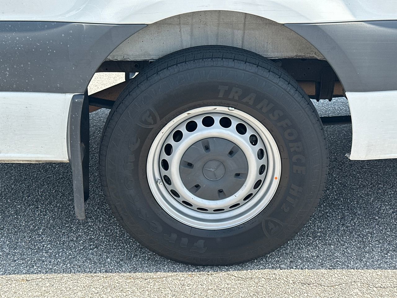 Used 2022 Mercedes-Benz Sprinter 2500 image 17